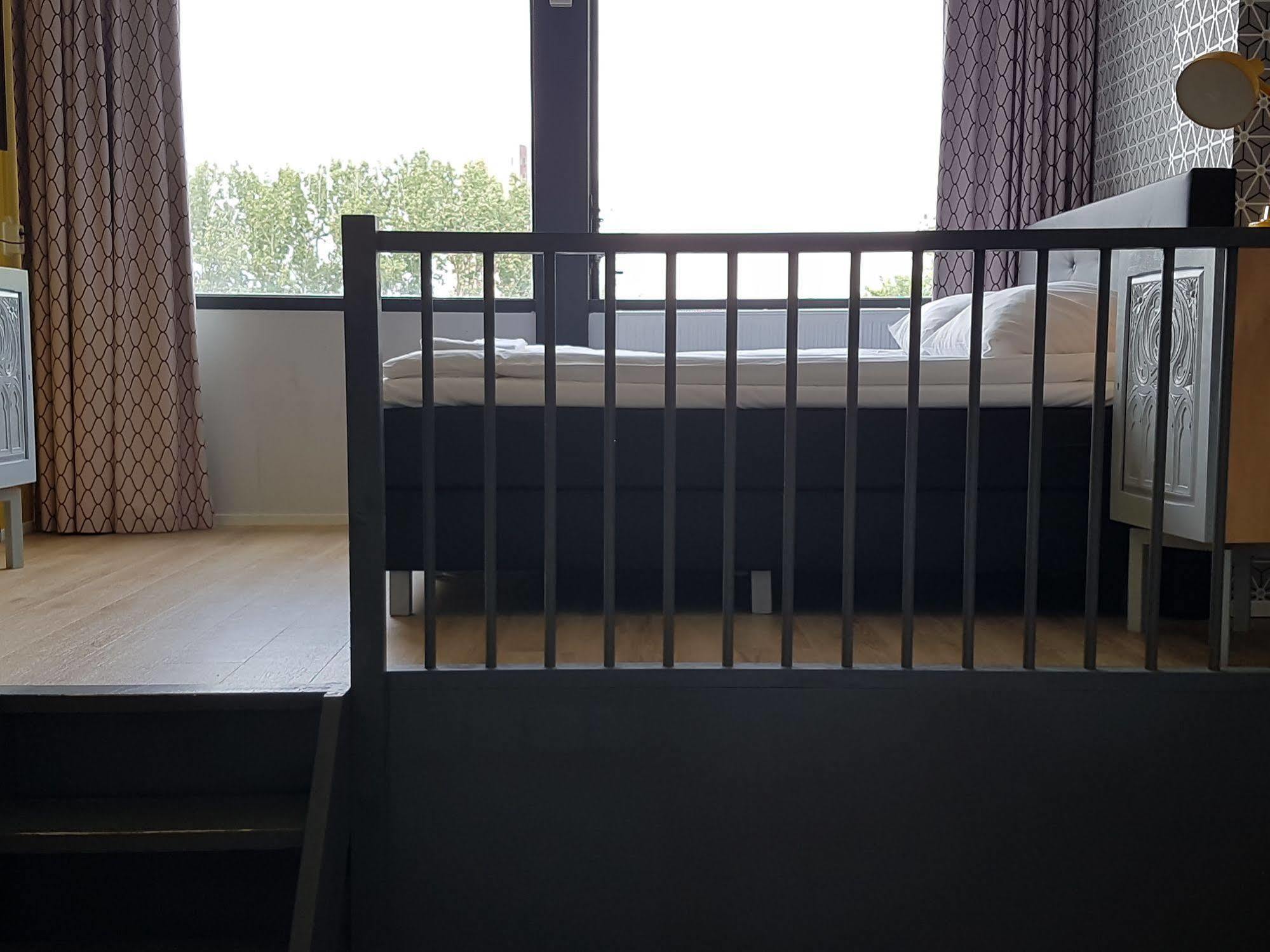 Wow Amsterdam Hostel Екстер'єр фото